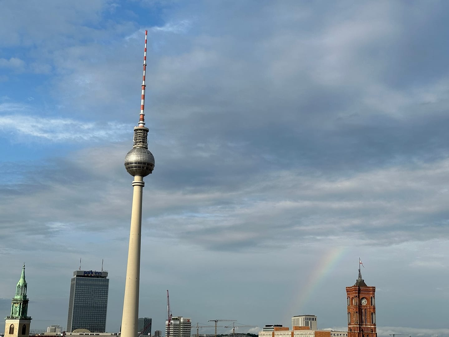 Berliner Fernesehturm Berliner Fernsehturm